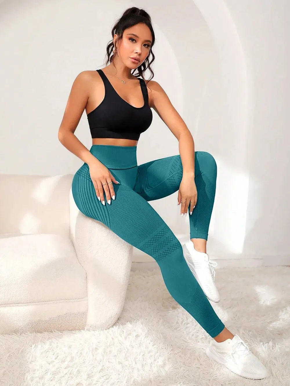 High Waisted Sports Tight Pants for Women with Butt Lifting and Elastic Fitness Design